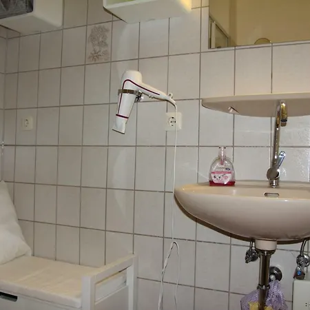 Kleine Seenadel Apartament *